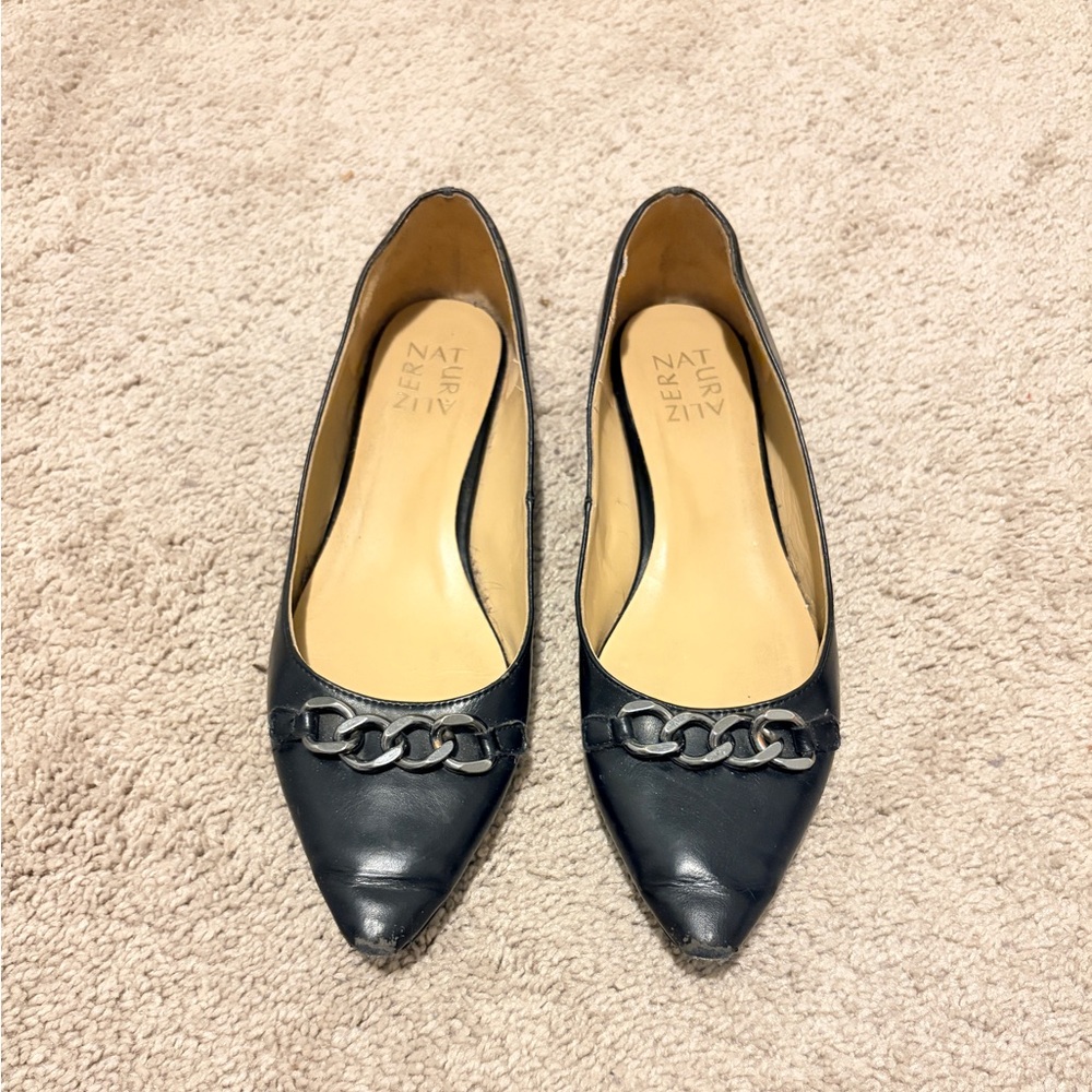 Naturalizer Black Chain Detail Flats